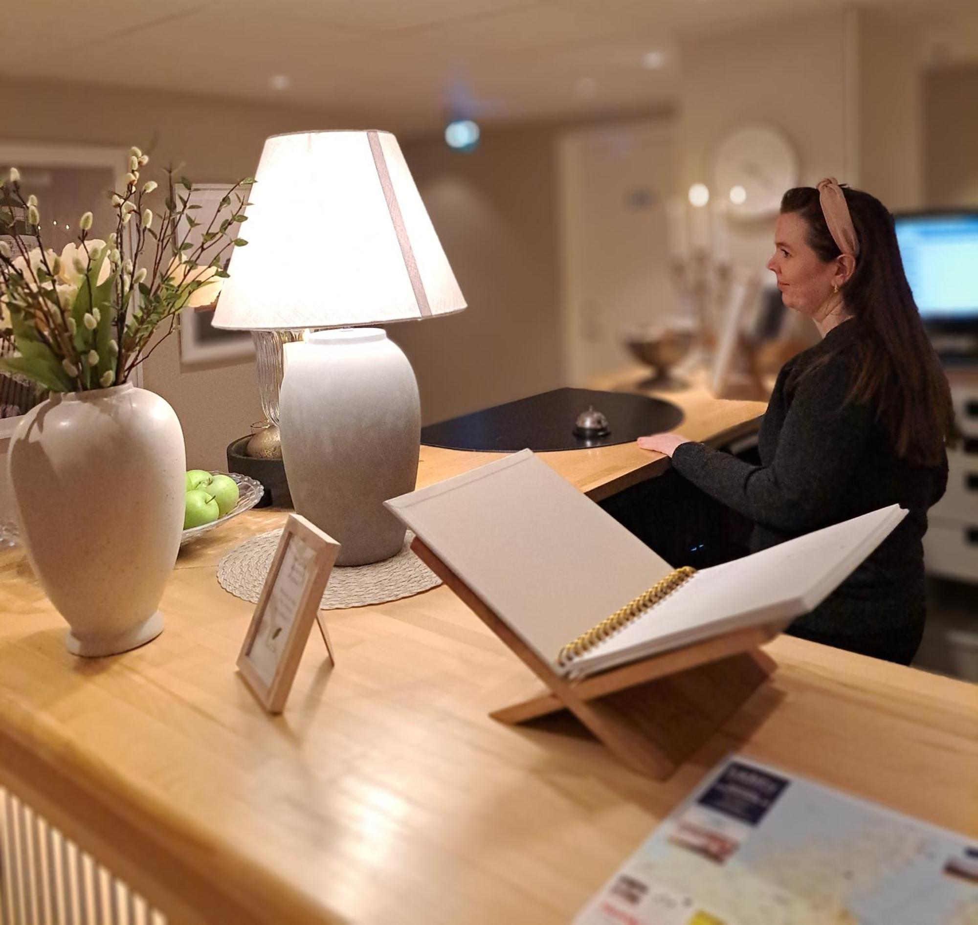 Lidköping Hotell Radhuset מראה חיצוני תמונה