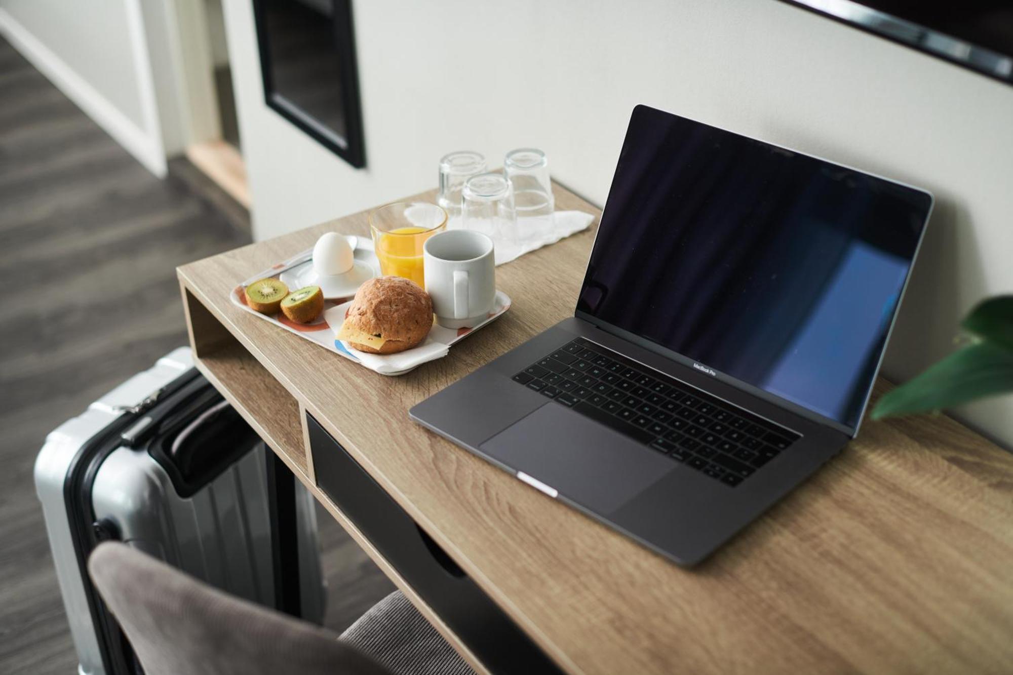 Lidköping Hotell Radhuset מראה חיצוני תמונה