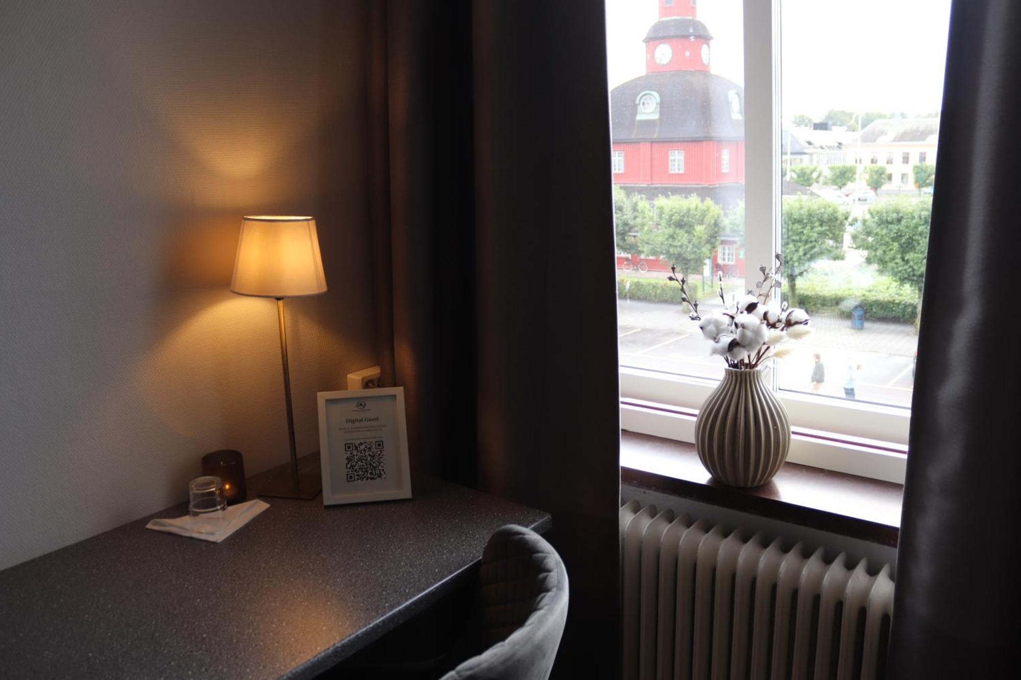 Lidköping Hotell Radhuset מראה חיצוני תמונה