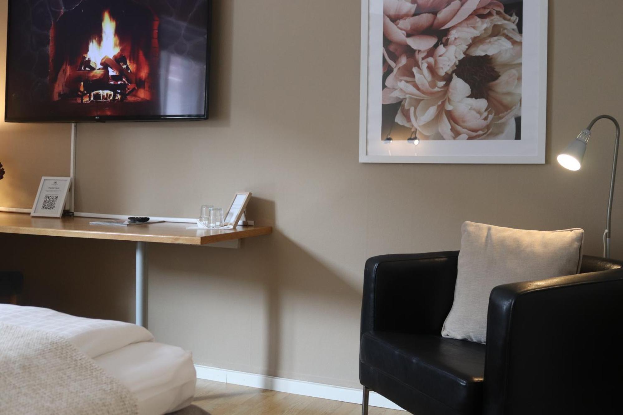 Lidköping Hotell Radhuset מראה חיצוני תמונה