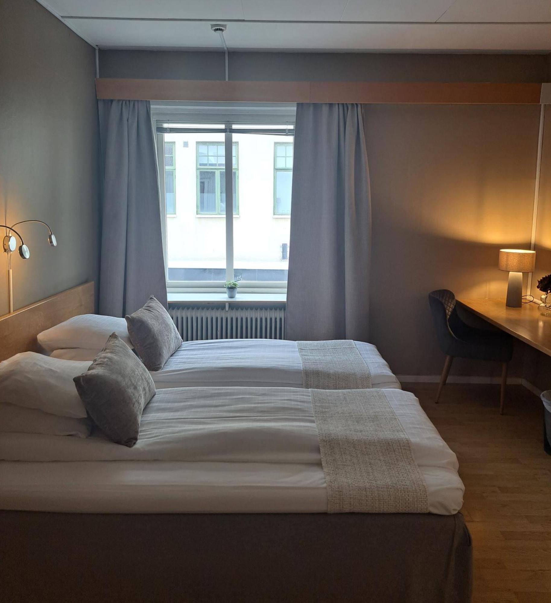 Lidköping Hotell Radhuset מראה חיצוני תמונה
