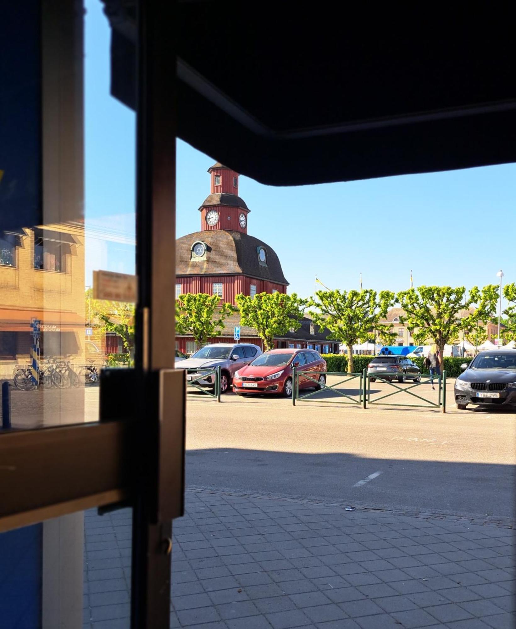 Lidköping Hotell Radhuset מראה חיצוני תמונה