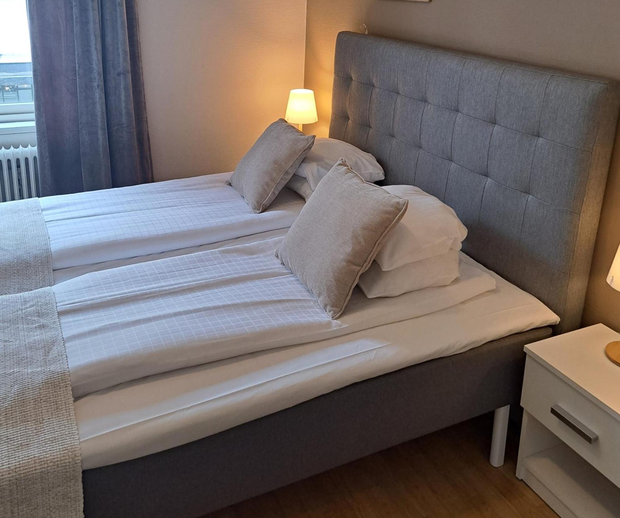 Lidköping Hotell Radhuset מראה חיצוני תמונה